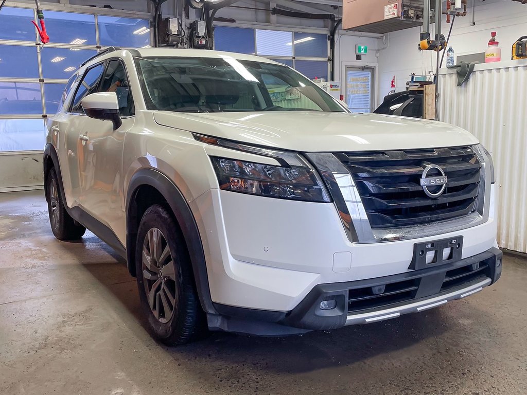 Nissan Pathfinder  2023 à St-Jérôme, Québec - 10 - w1024h768px