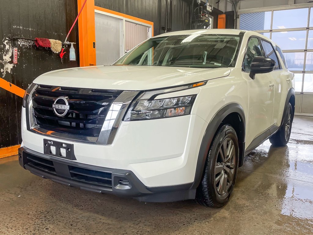 2023 Nissan Pathfinder in St-Jérôme, Quebec - 1 - w1024h768px