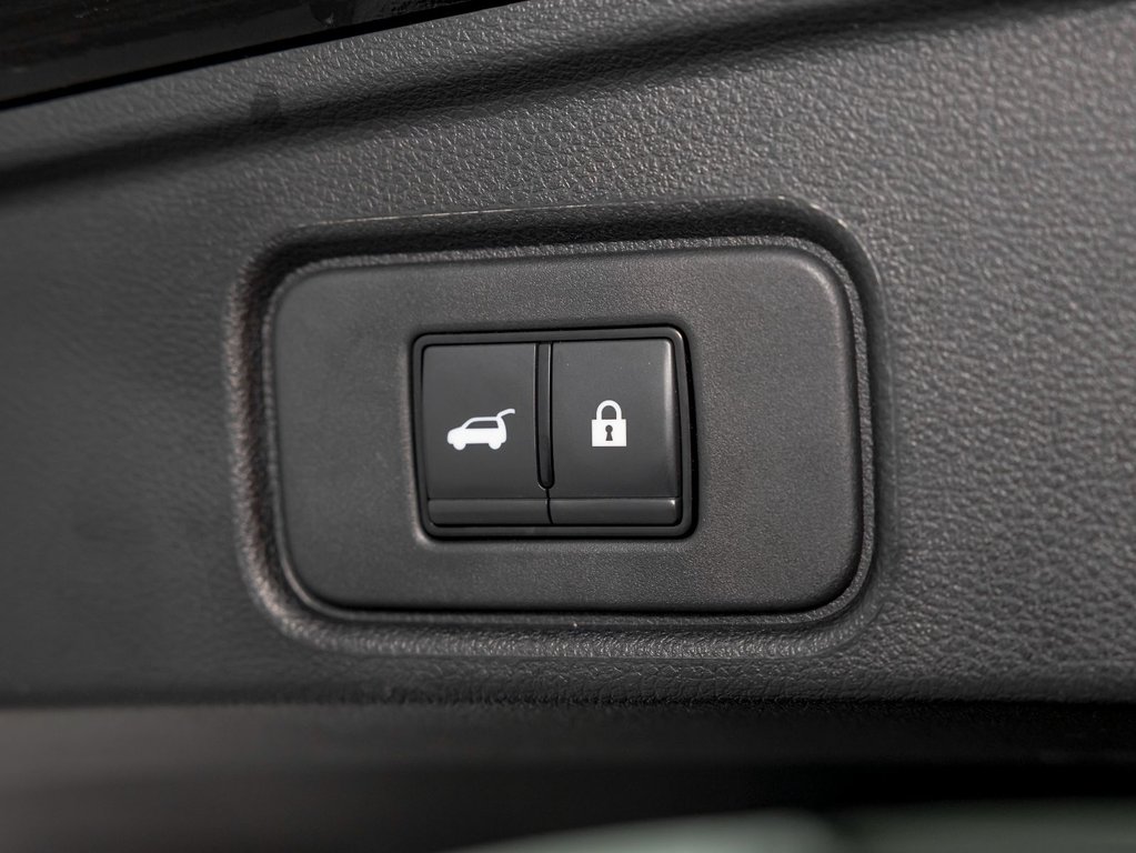 Nissan Pathfinder  2023 à St-Jérôme, Québec - 38 - w1024h768px