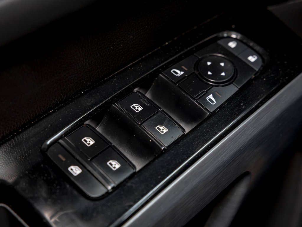 Nissan Pathfinder  2023 à St-Jérôme, Québec - 28 - w1024h768px