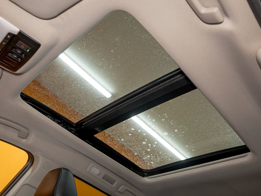 Nissan Pathfinder  2023 à St-Jérôme, Québec - 4 - w1024h768px