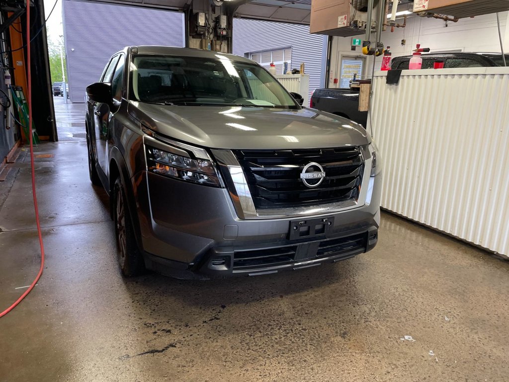2023 Nissan Pathfinder in St-Jérôme, Quebec - 9 - w1024h768px