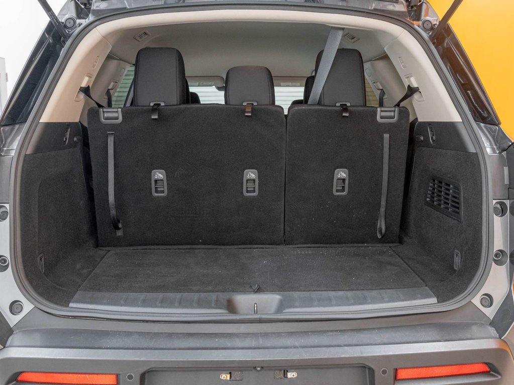 2023 Nissan Pathfinder in St-Jérôme, Quebec - 28 - w1024h768px