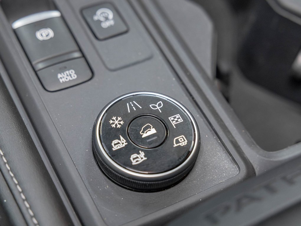 2024 Nissan Pathfinder in St-Jérôme, Quebec - 25 - w1024h768px