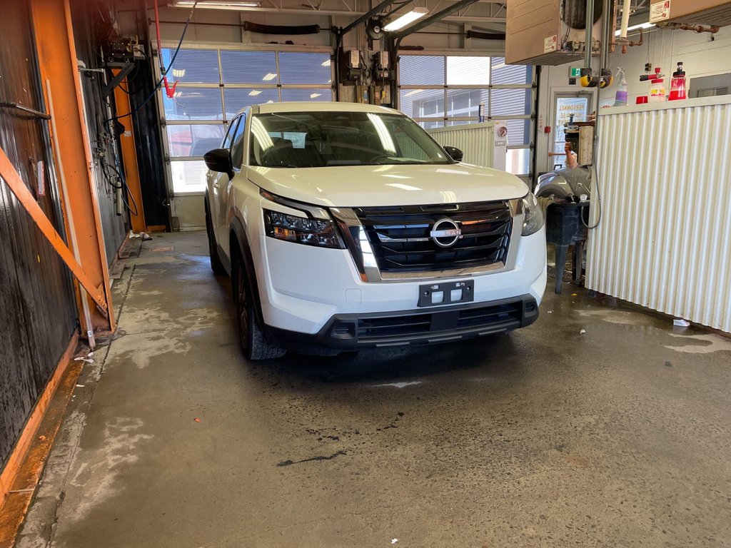 Nissan Pathfinder  2024 à St-Jérôme, Québec - 9 - w1024h768px