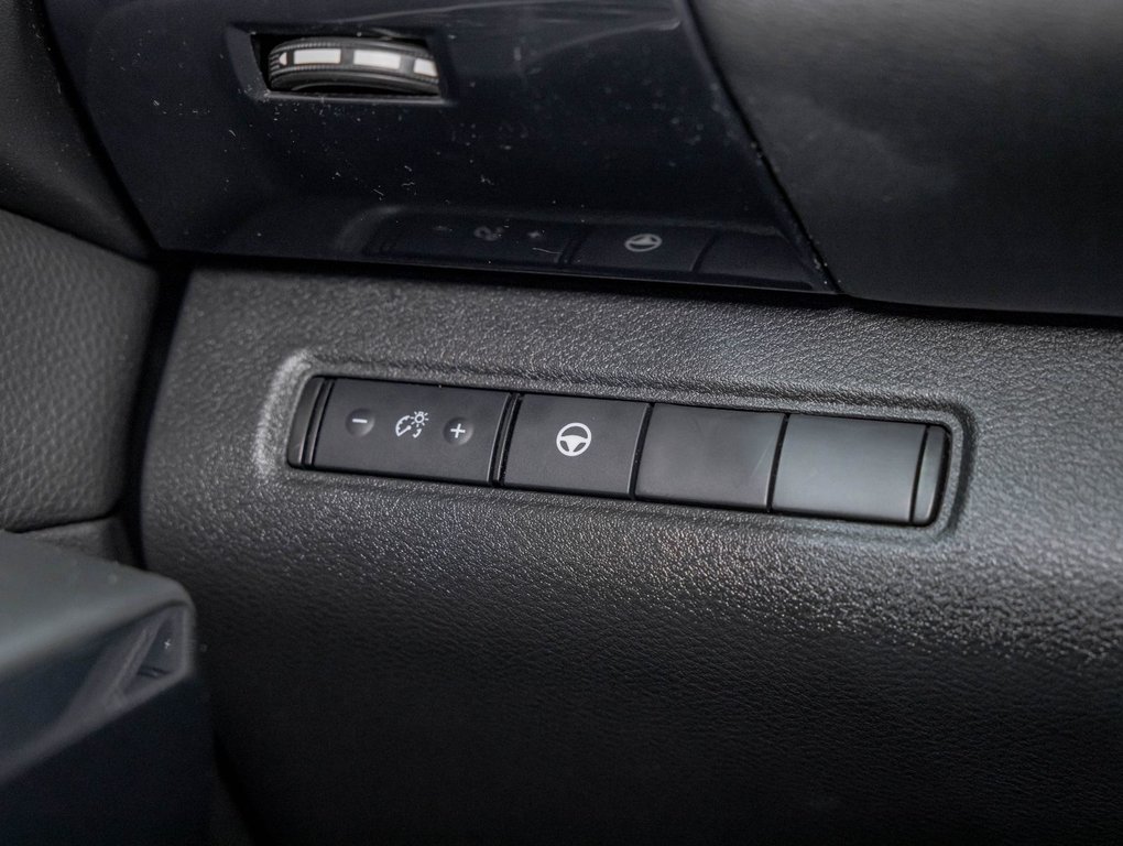 2024 Nissan Pathfinder in St-Jérôme, Quebec - 23 - w1024h768px