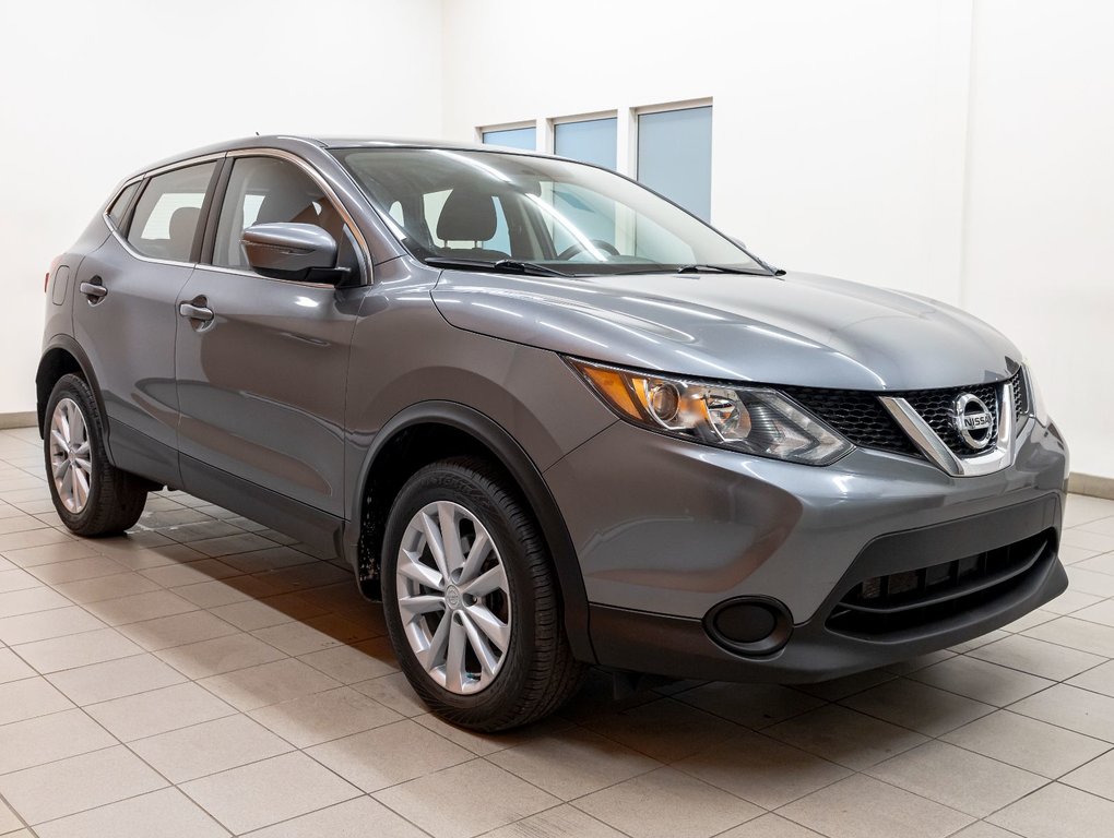 2017 Nissan Qashqai in St-Jérôme, Quebec - 9 - w1024h768px