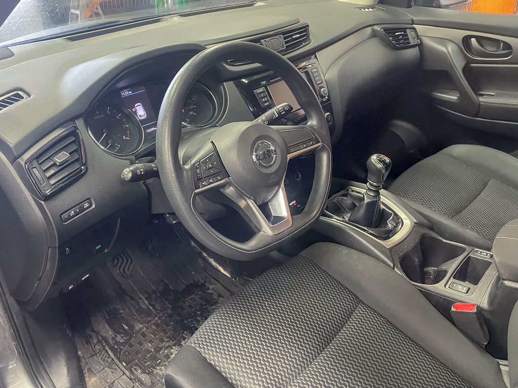 Nissan Qashqai  2019 à St-Jérôme, Québec - 3 - w1024h768px