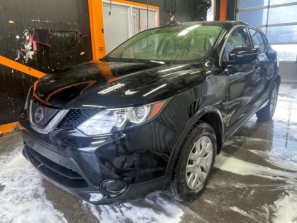 2019 Nissan Qashqai in St-Jérôme, Quebec - 1 - w1024h768px