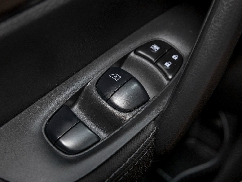 2019 Nissan Qashqai in St-Jérôme, Quebec - 23 - w1024h768px