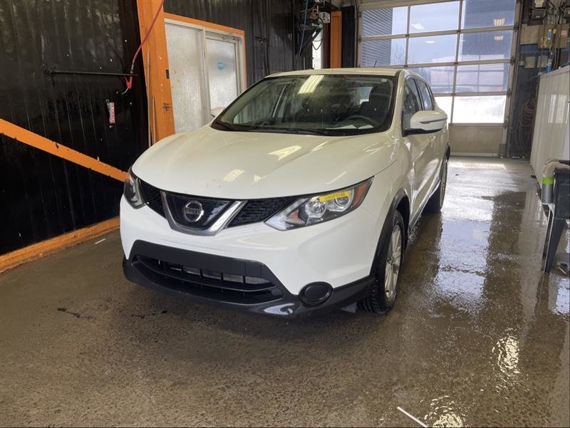 2019 Nissan Qashqai in St-Jérôme, Quebec - 1 - w1024h768px