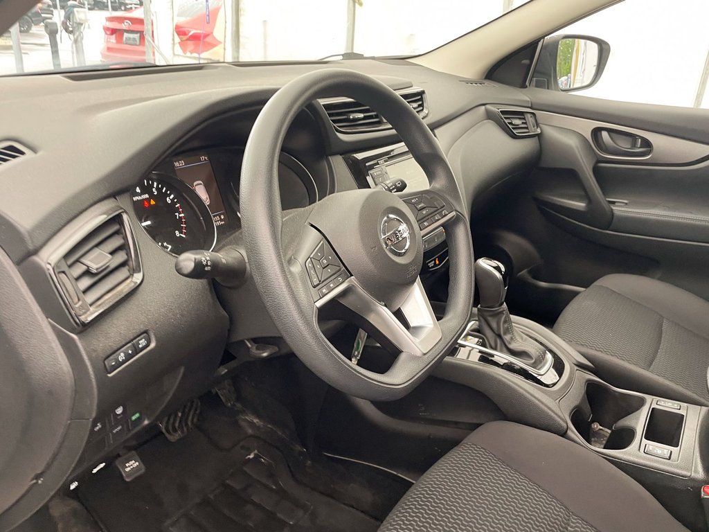 Nissan Qashqai  2020 à St-Jérôme, Québec - 3 - w1024h768px