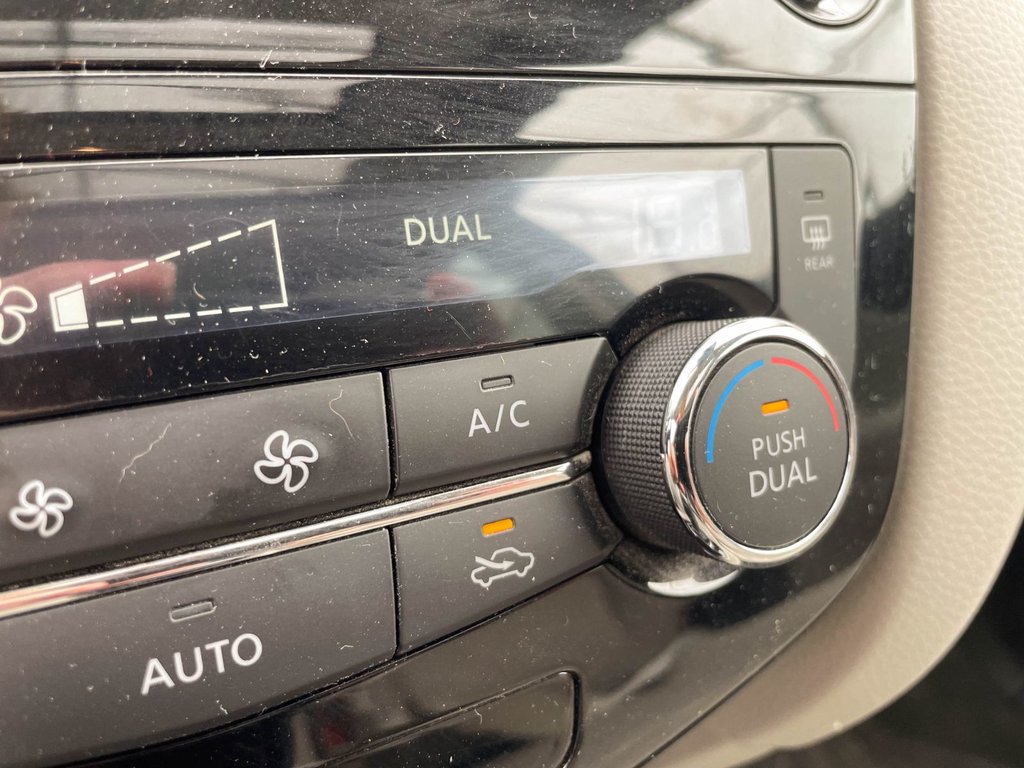 2021 Nissan Qashqai in St-Jérôme, Quebec - 16 - w1024h768px