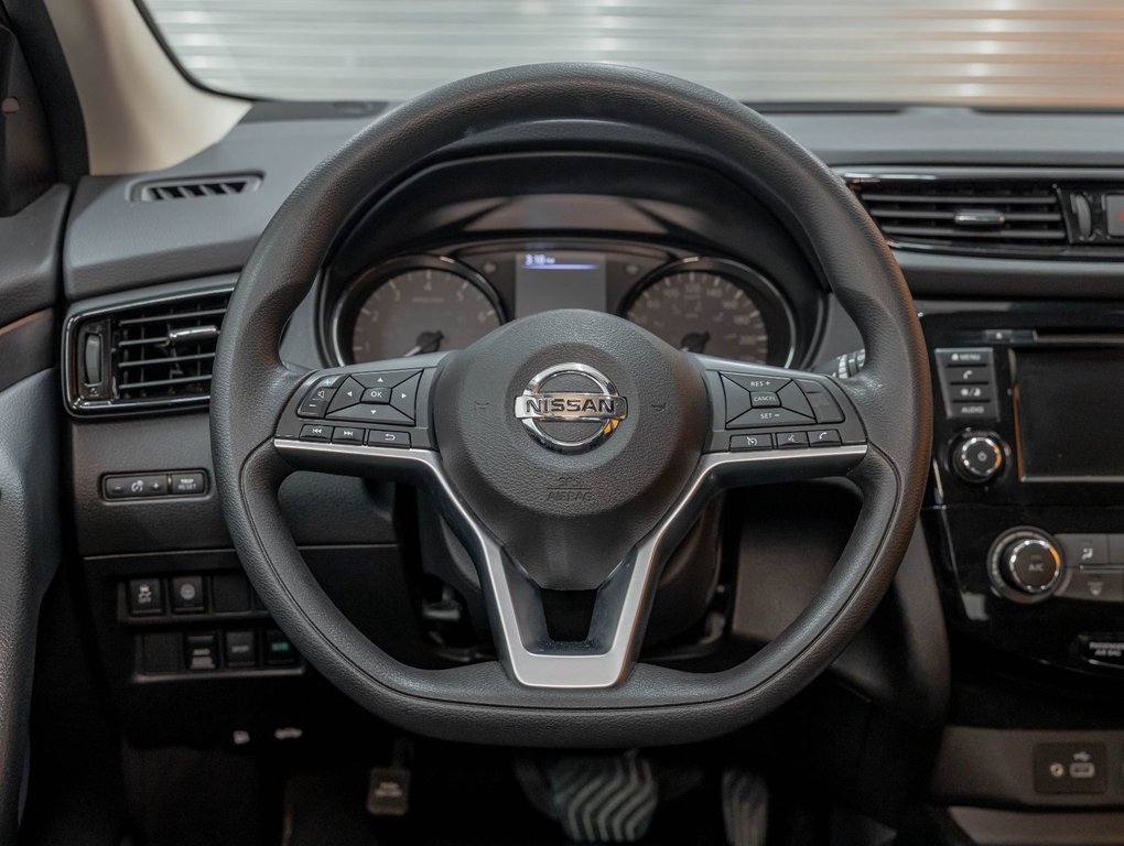 Nissan Qashqai  2023 à St-Jérôme, Québec - 12 - w1024h768px