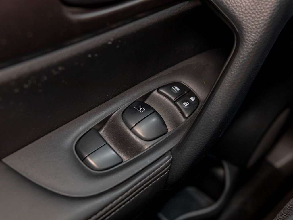 Nissan Qashqai  2023 à St-Jérôme, Québec - 24 - w1024h768px