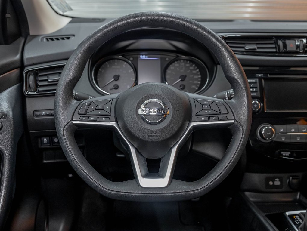 2023 Nissan Qashqai in St-Jérôme, Quebec - 12 - w1024h768px