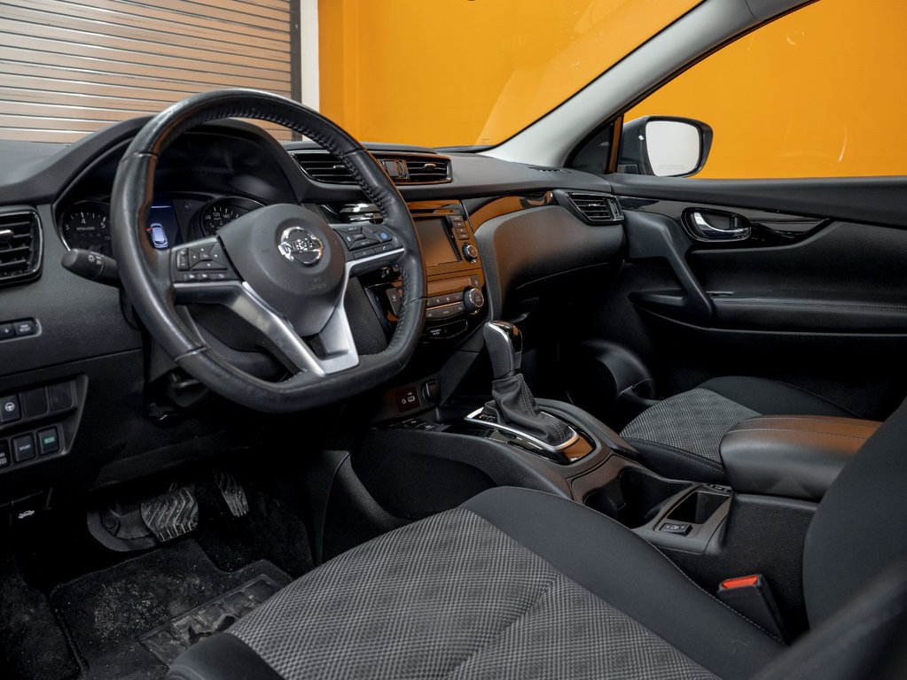 Nissan Qashqai  2023 à St-Jérôme, Québec - 2 - w1024h768px