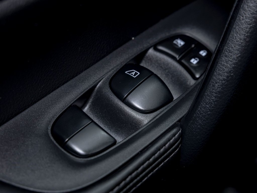 Nissan Qashqai  2023 à St-Jérôme, Québec - 26 - w1024h768px