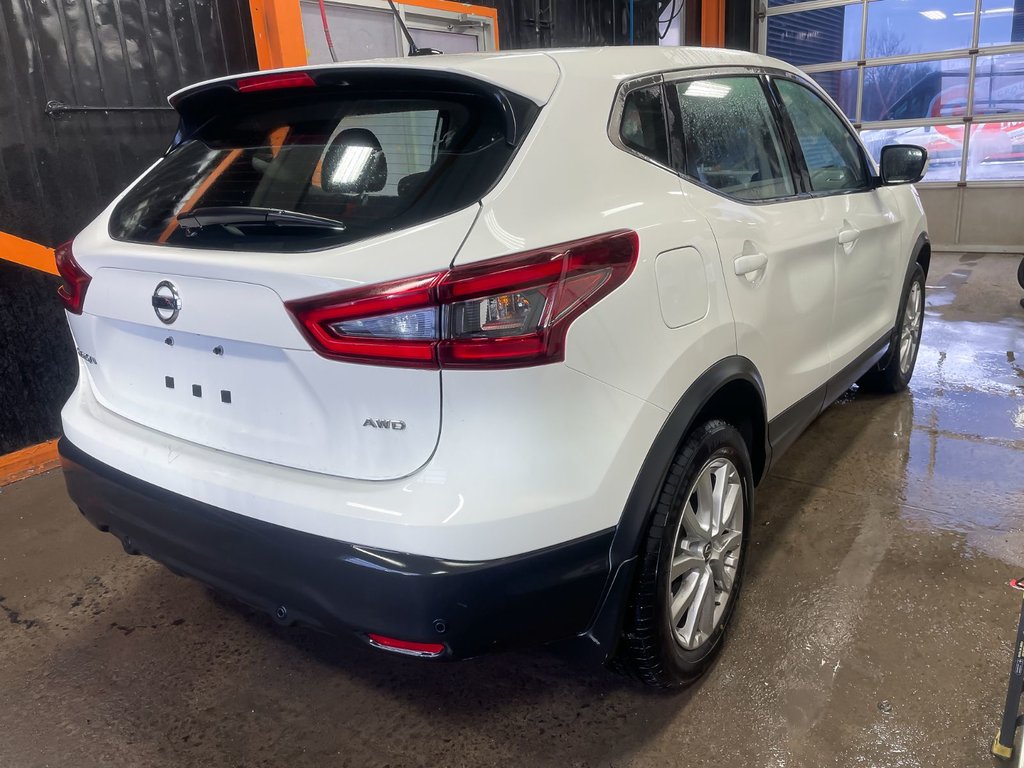 Nissan Qashqai  2023 à St-Jérôme, Québec - 8 - w1024h768px