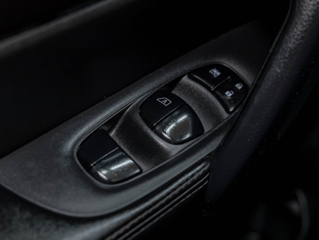 Nissan Qashqai  2023 à St-Jérôme, Québec - 23 - w1024h768px