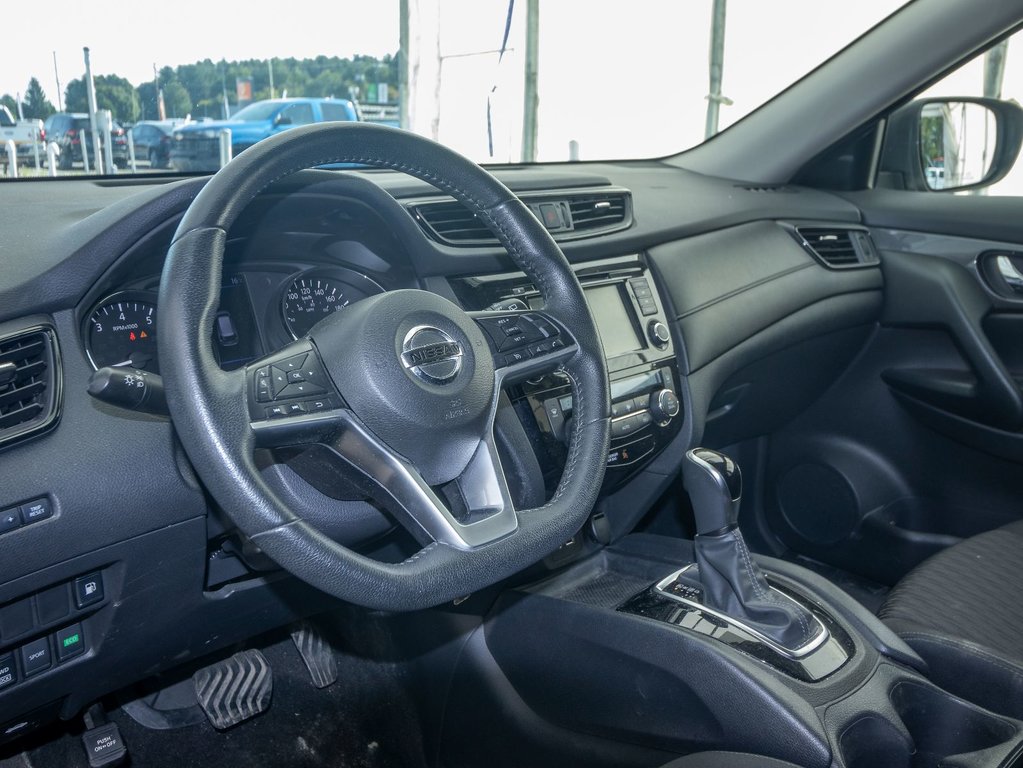 Nissan Rogue  2020 à St-Jérôme, Québec - 3 - w1024h768px