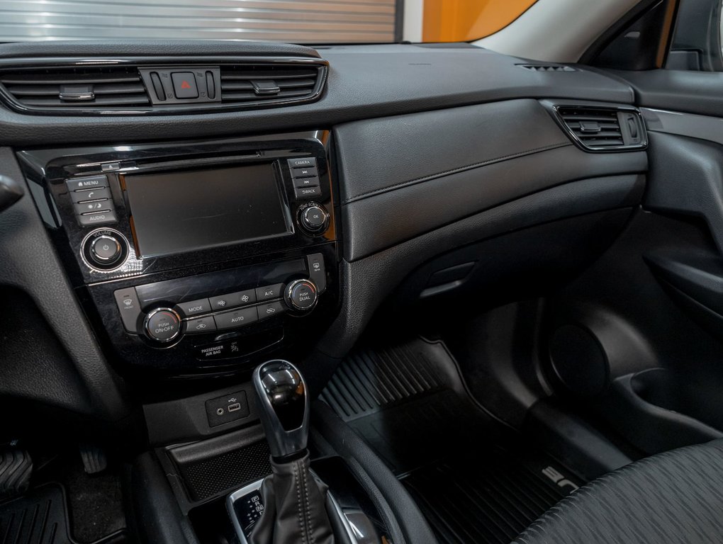 2020 Nissan Rogue in St-Jérôme, Quebec - 18 - w1024h768px