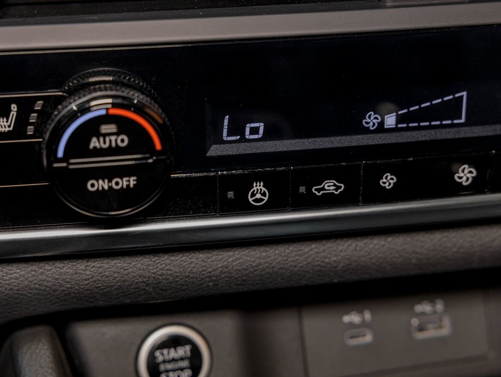2023 Nissan Rogue in St-Jérôme, Quebec - 22 - w1024h768px