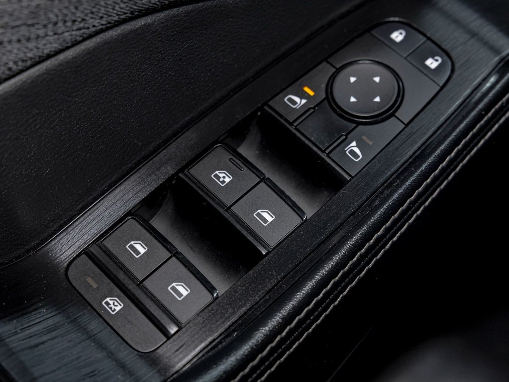 Nissan Rogue  2023 à St-Jérôme, Québec - 26 - w1024h768px