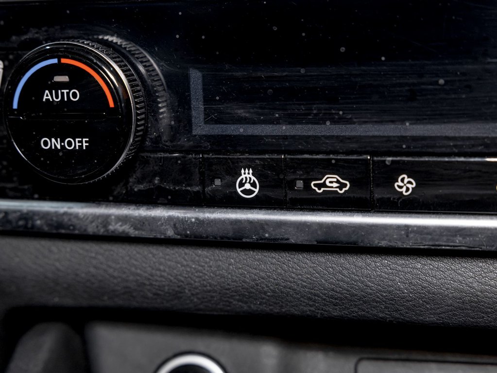 Nissan Rogue  2023 à St-Jérôme, Québec - 21 - w1024h768px