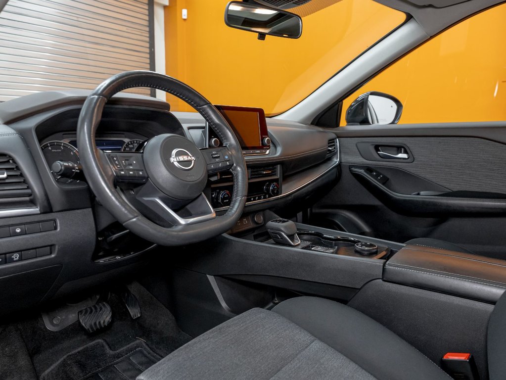 Nissan Rogue  2023 à St-Jérôme, Québec - 2 - w1024h768px