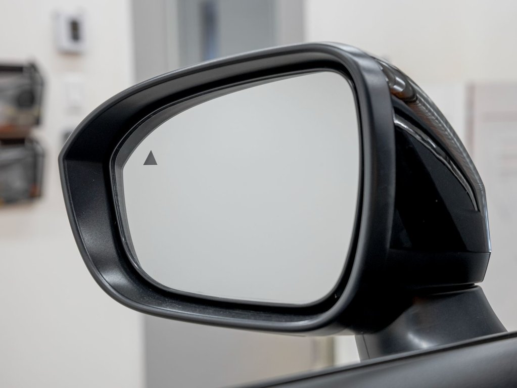 Nissan Rogue  2024 à St-Jérôme, Québec - 31 - w1024h768px