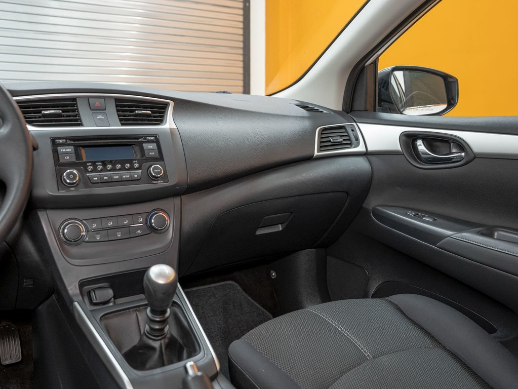 2017 Nissan Sentra in St-Jérôme, Quebec - 16 - w1024h768px