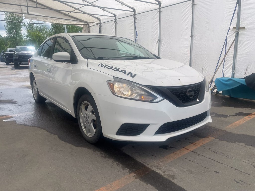 Nissan Sentra  2017 à St-Jérôme, Québec - 9 - w1024h768px