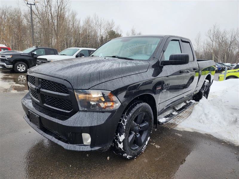 Ram 1500 Classic  2019 à St-Jérôme, Québec - 1 - w1024h768px