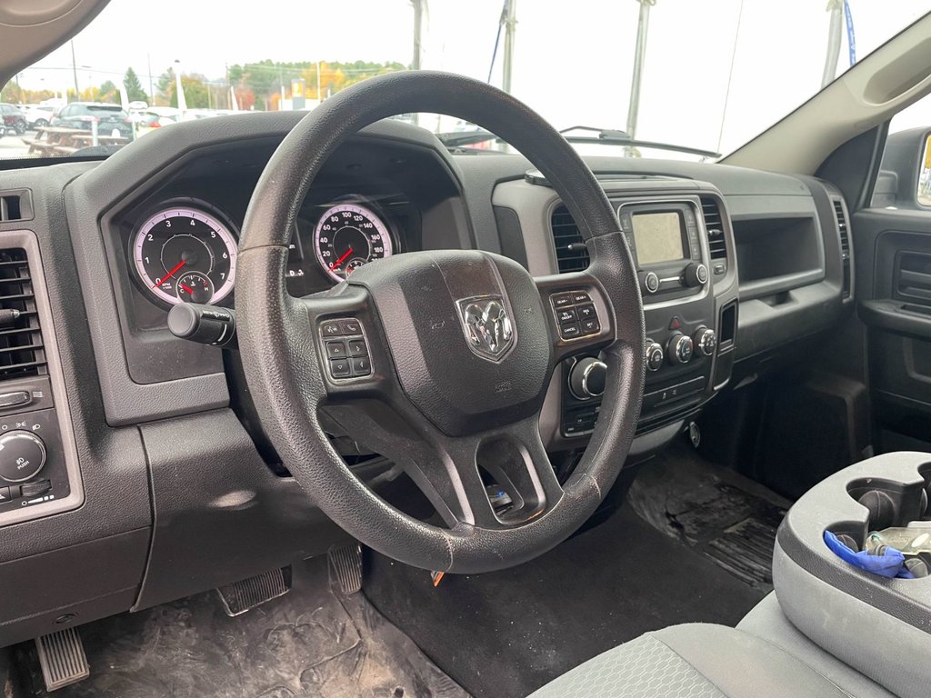 Ram 1500 Classic  2019 à St-Jérôme, Québec - 3 - w1024h768px