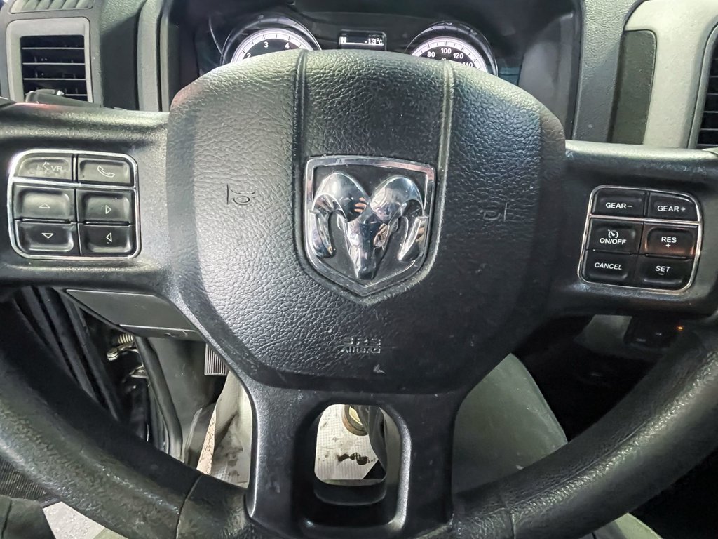 2019 Ram 1500 Classic in St-Jérôme, Quebec - 13 - w1024h768px