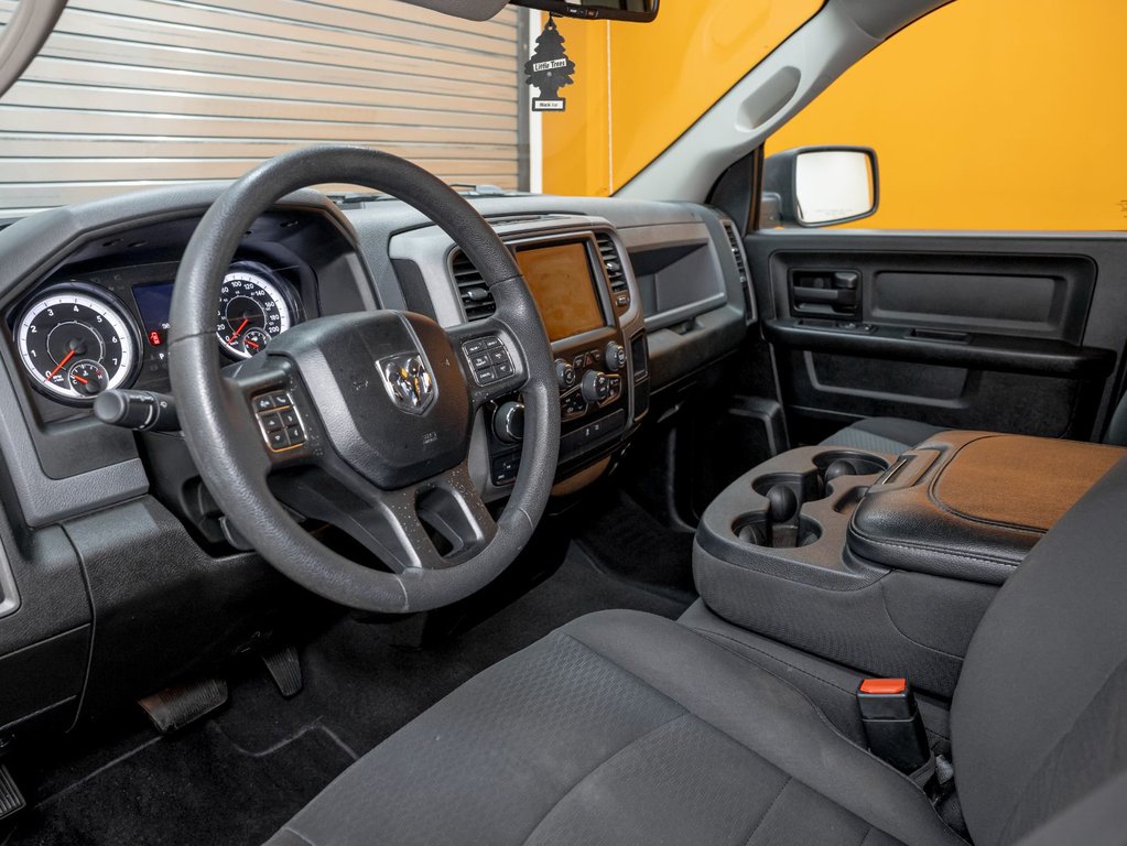 Ram 1500 Classic  2019 à St-Jérôme, Québec - 2 - w1024h768px