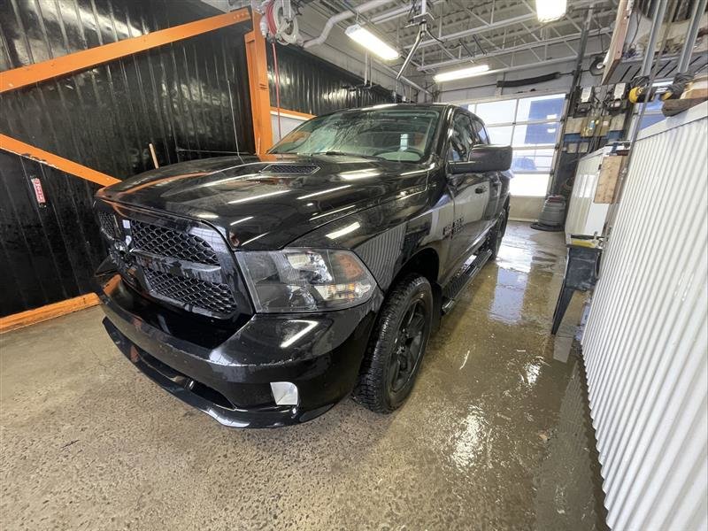 Ram 1500 Classic  2019 à St-Jérôme, Québec - 1 - w1024h768px
