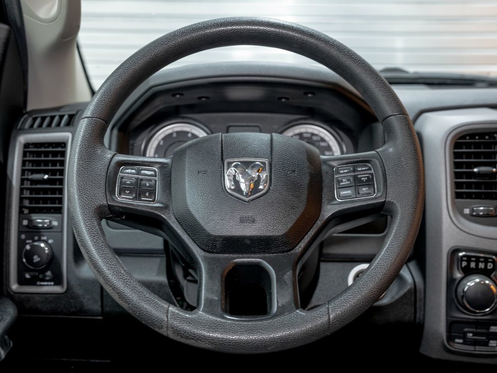 2020 Ram 1500 Classic in St-Jérôme, Quebec - 12 - w1024h768px