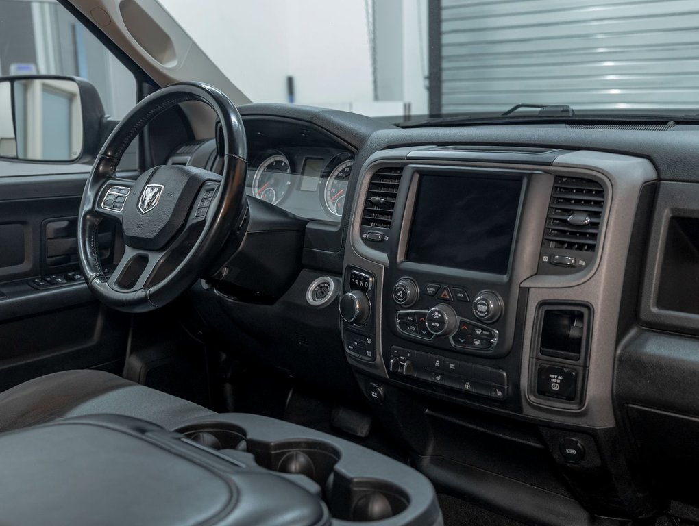 Ram 1500 Classic  2021 à St-Jérôme, Québec - 16 - w1024h768px