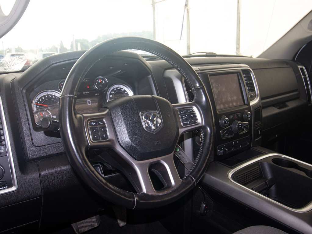 2021 Ram 1500 Classic in St-Jérôme, Quebec - 4 - w1024h768px