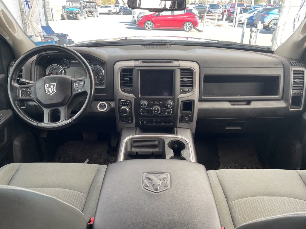 2021 Ram 1500 Classic in St-Jérôme, Quebec - 10 - w1024h768px