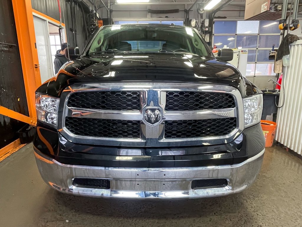 2021 Ram 1500 Classic in St-Jérôme, Quebec - 4 - w1024h768px