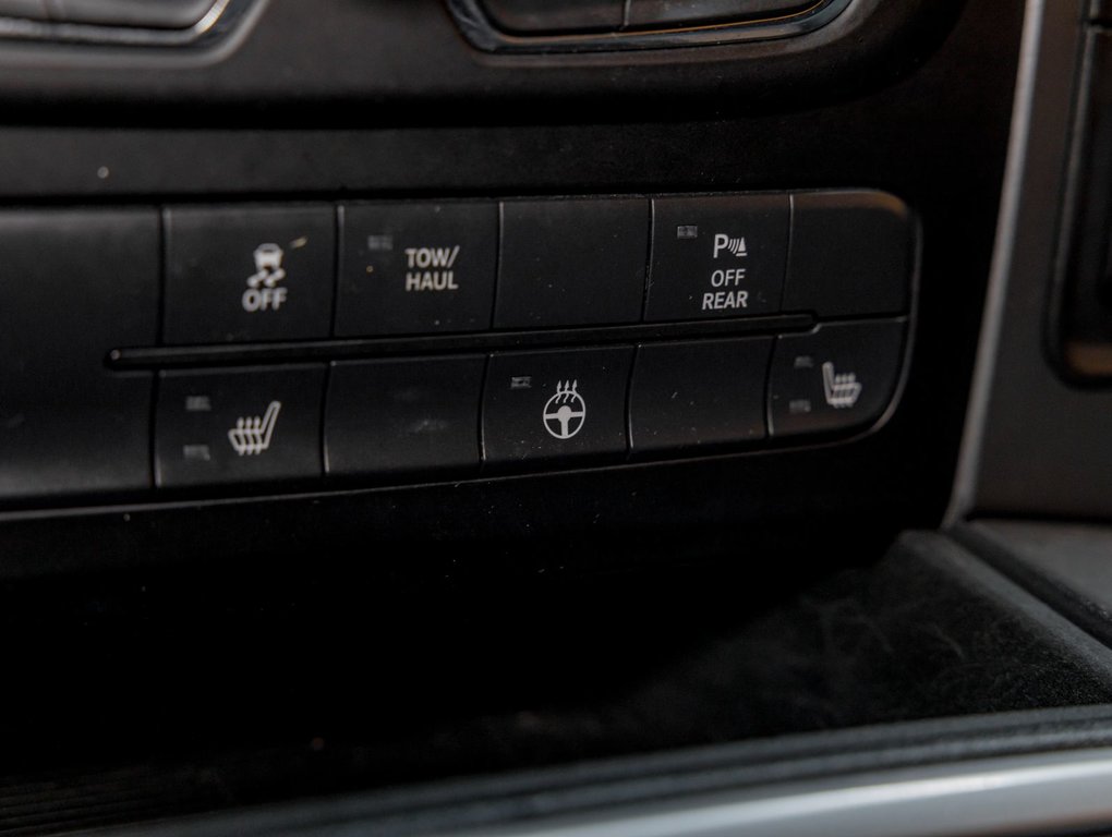 2021 Ram 1500 Classic in St-Jérôme, Quebec - 24 - w1024h768px