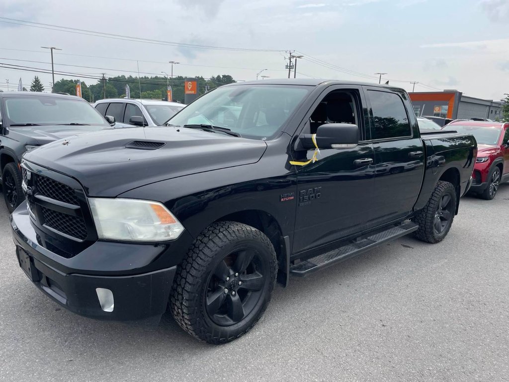 Ram 1500 Classic  2021 à St-Jérôme, Québec - 1 - w1024h768px