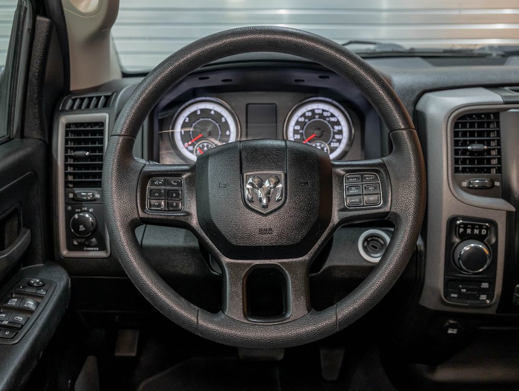 2021 Ram 1500 Classic in St-Jérôme, Quebec - 12 - w1024h768px