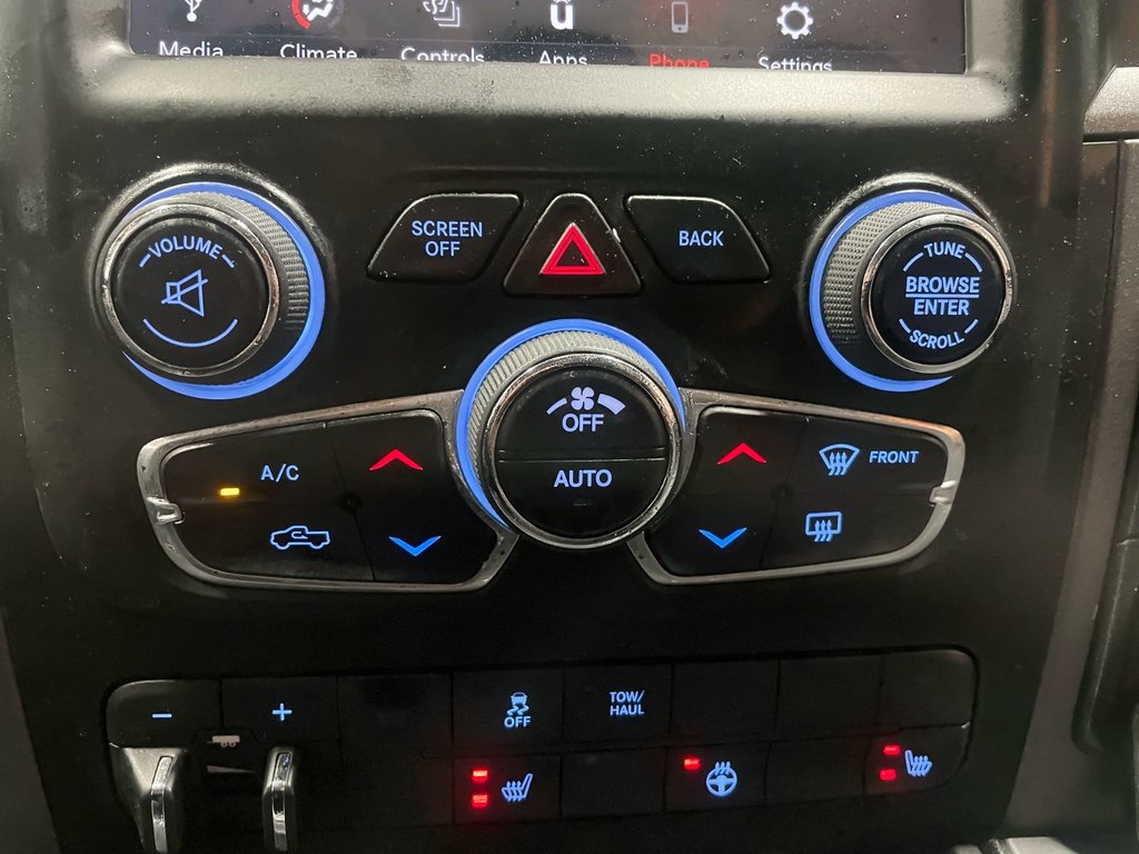 2021 Ram 1500 Classic in St-Jérôme, Quebec - 14 - w1024h768px