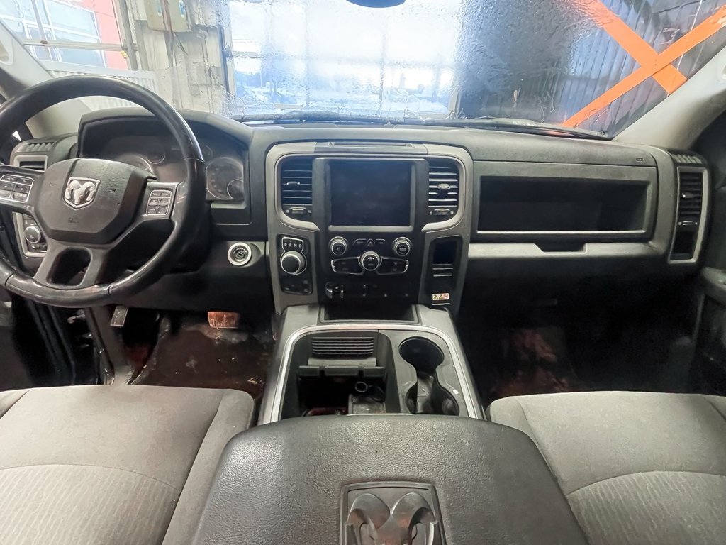 2021 Ram 1500 Classic in St-Jérôme, Quebec - 10 - w1024h768px