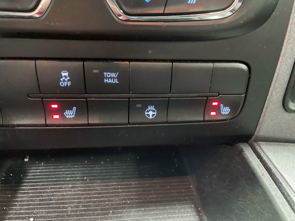 Ram 1500 Classic  2021 à St-Jérôme, Québec - 9 - w1024h768px