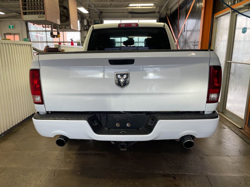2021 Ram 1500 Classic in St-Jérôme, Quebec - 6 - w1024h768px
